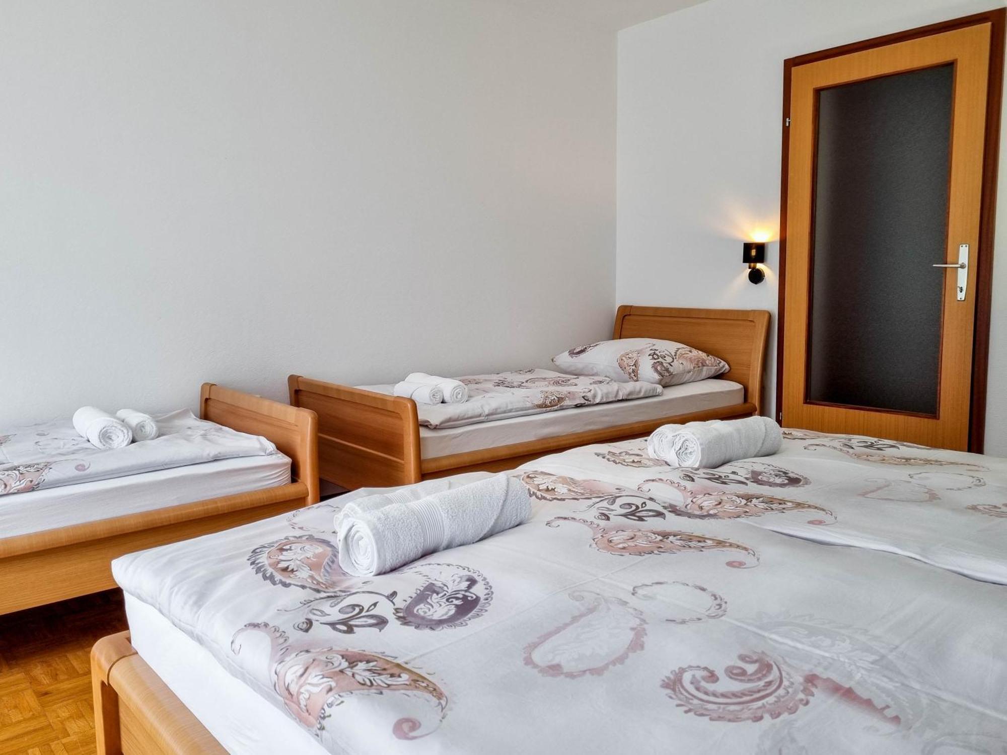 Apartmaji Jakob 1 Бовец Номер фото