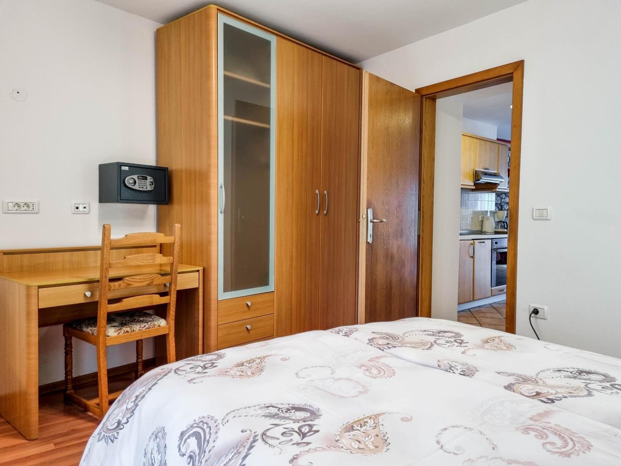 Apartmaji Jakob 1 Бовец Номер фото