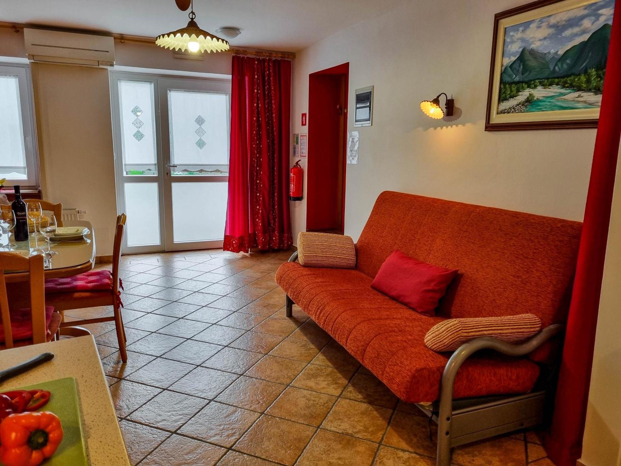 Apartmaji Jakob 1 Бовец Номер фото